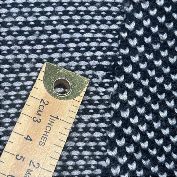 Lululemon Yogi Crew Sweater Women’s 8  Merino Wool Birdseye Thumb Hole - Picture 4 of 9